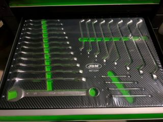 KIT DE HERRAMIENTAS JBM