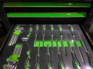 KIT DE HERRAMIENTAS JBM