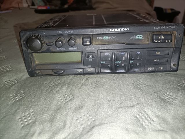 Radio cassette coche