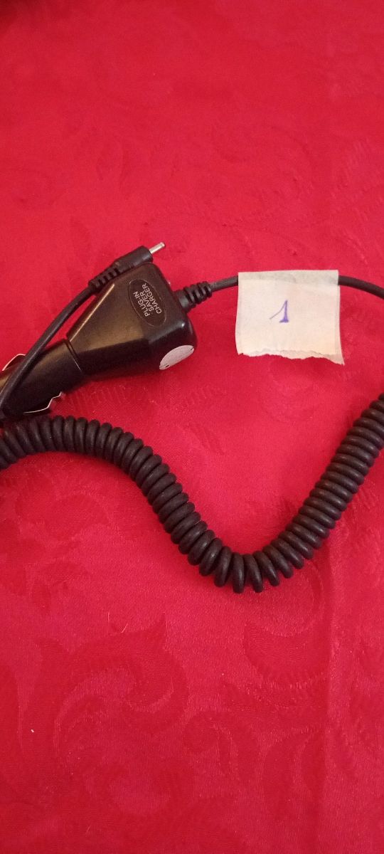 Carica cellulare da auto