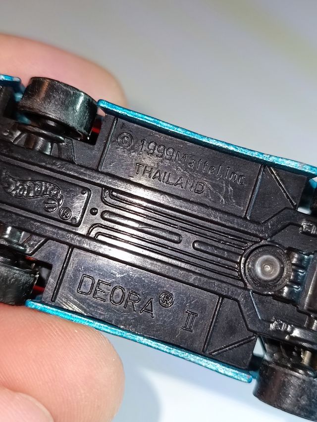 DEORA 2 HOTWHEELS 1/64