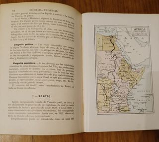 Libro antiguo geografía universal