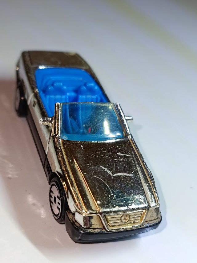MERCEDES BENZ SL CONVERTIBLE 1/64 HOTWHEELS