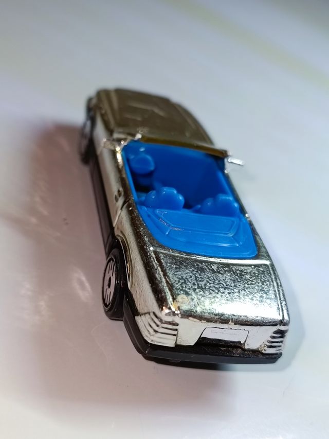 MERCEDES BENZ SL CONVERTIBLE 1/64 HOTWHEELS