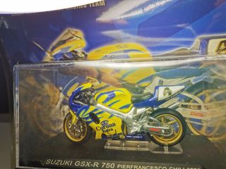 Suzuki GSX-R 750 Pierfranchesco Chilli /24