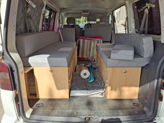 Volkswagen Transporter T5 2004