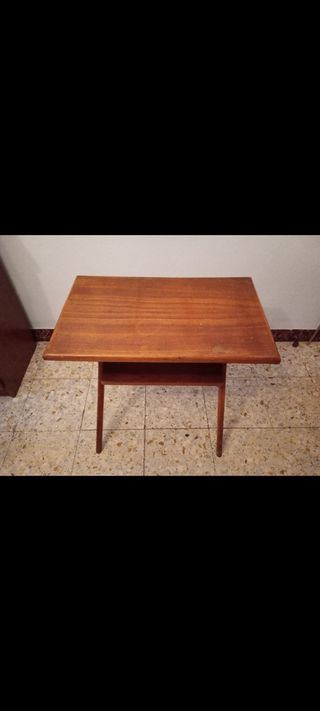 Mesa auxiliar madera
