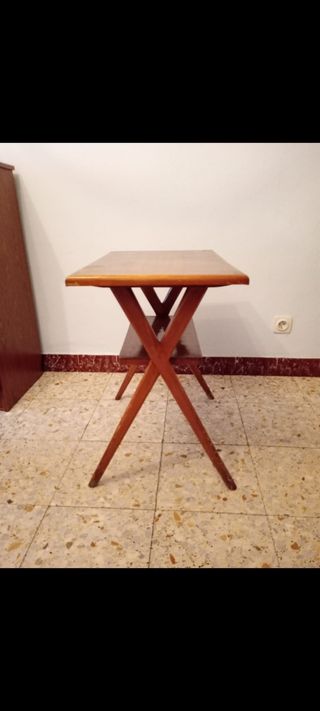 Mesa auxiliar madera
