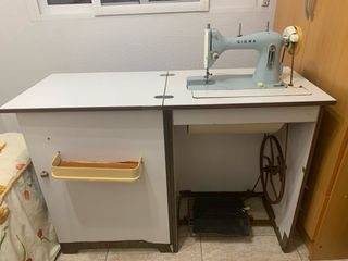Maquina coser antigua