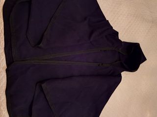 Capa corta lana negra con bordados