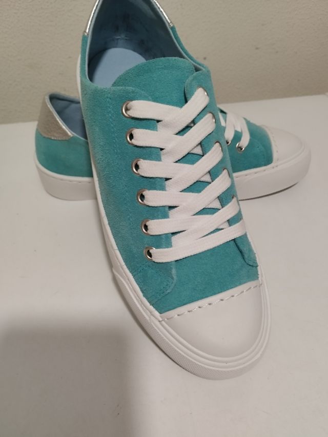 Zapatillas de serraje número 37