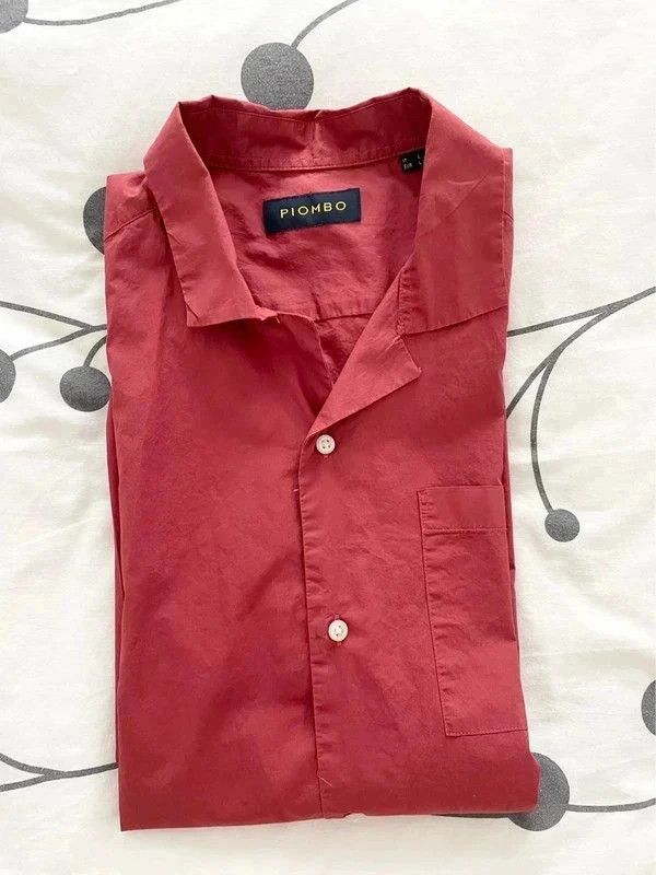 Camicia uomo L celeste + Camicia OVS uomo rossa