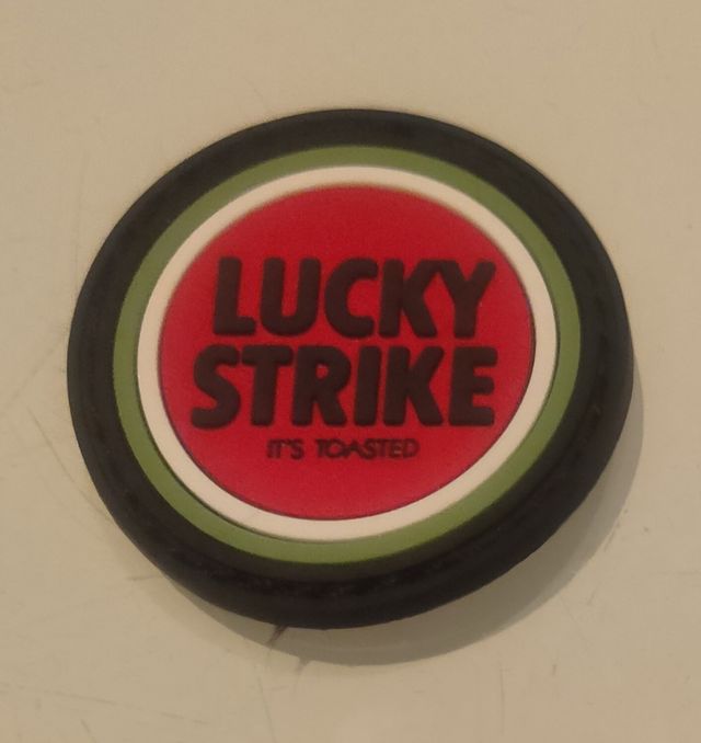 Lucky strike Parche