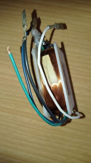 Bobina inductora motor limpiaparabrisas.