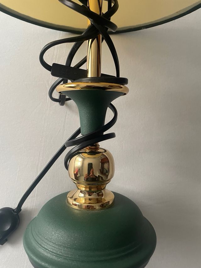 Juego de lámpara de techo y mesilla