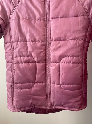 Abrigo plumas rosa acolchado