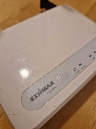 Router Edimax BR6428nC