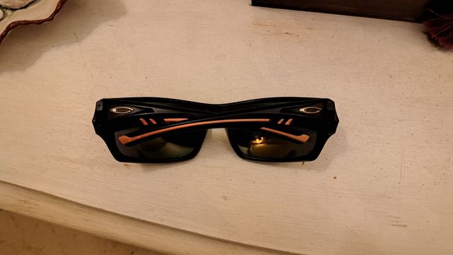 Occhiali da sole polarizzati