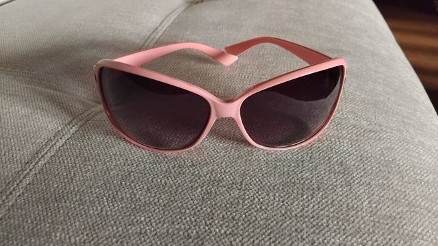 Gafas de sol rosas