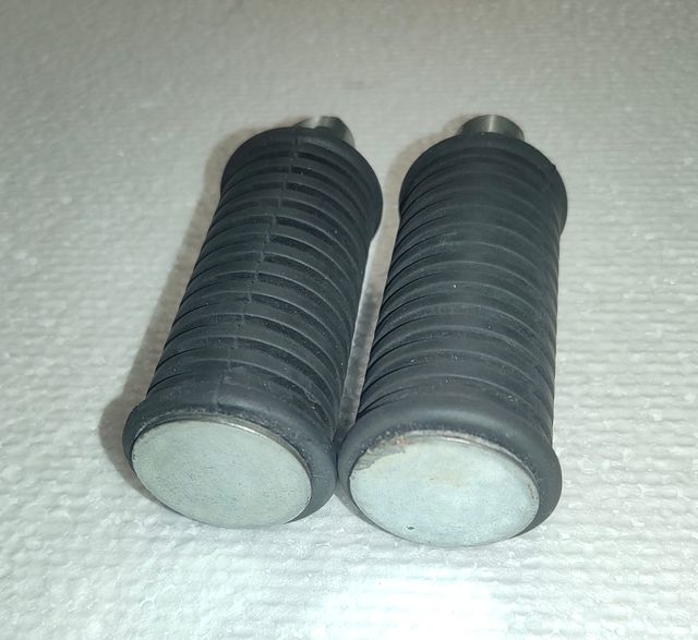 Estriberas Suzuki Marauder