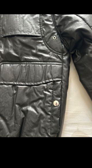 Cazadora NEGRA PERFECTA XL ZARA 1 uso PERFECTA 17€