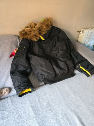 ALPHA INDUSTRIES 2XLARGE COMO NUEVA !!!!!