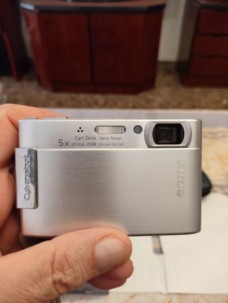 Cámara fotográfica SONY DS-T200