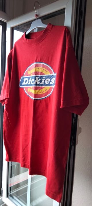 Sudadera y camiseta 