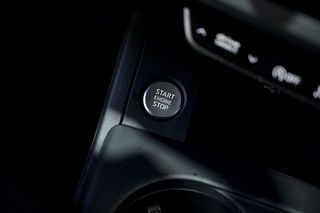 Audi A4   Avant Advanced 30 TDI 100kW S tronic 