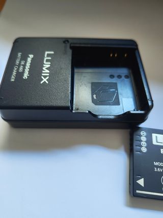 Cargador+batería Panasonic Lumix DE-A60