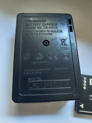 Cargador+batería Panasonic Lumix DE-A60