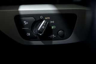Audi A4   Avant Advanced 30 TDI 100kW S tronic 