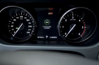 Land-Rover Discovery Sport   2.0L TD4 132kW 180CV 4x4 SE 