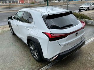Lexus UX  2.0 250h F- Sport 