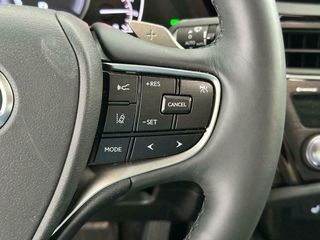 Lexus ES  2.5 300h Premium