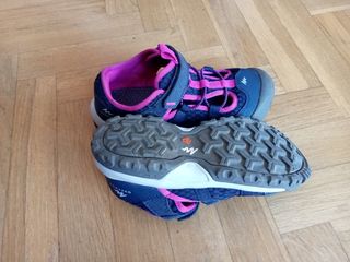 Sandalia cerrada treking30-31