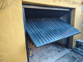 Puerta de garaje batiente