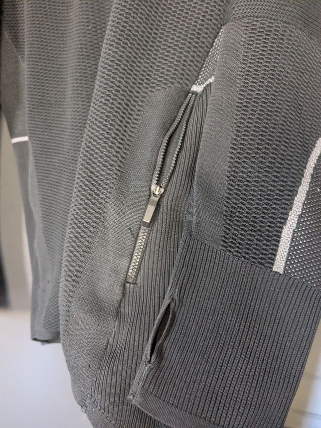 Sudadera negra Terrex Adidas