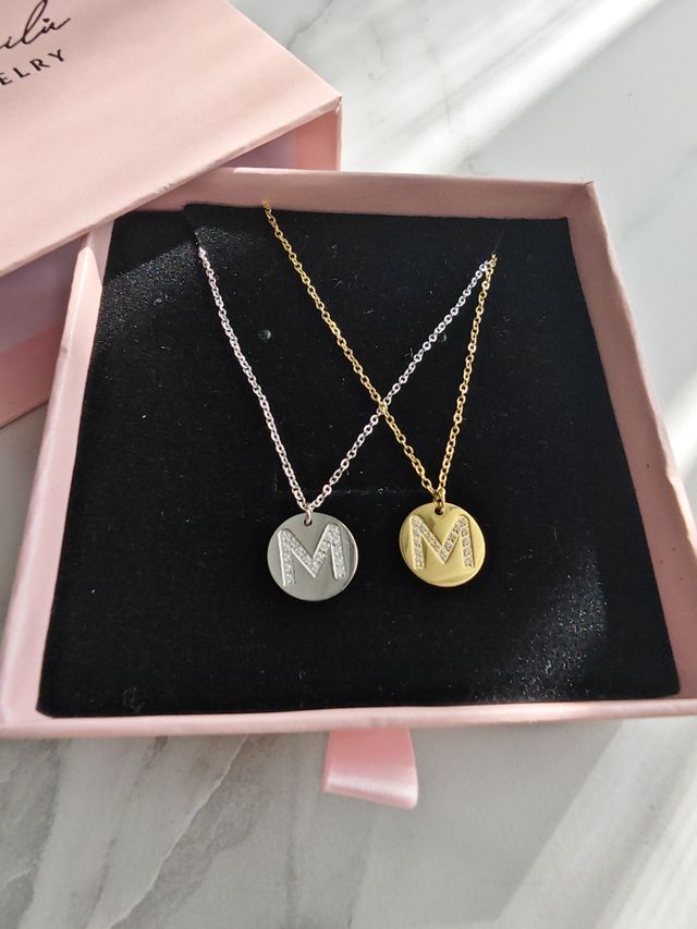 Collar Inicial M de Acero inoxidable