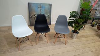 SILLAS NORDICAS Y MESA