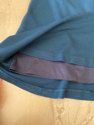 Falda corta azul de Massimo Dutti