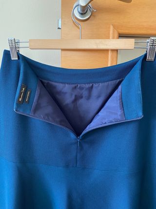 Falda corta azul de Massimo Dutti