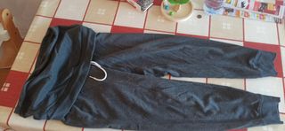 11 pantalones premamá y 2 bañadores