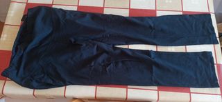 11 pantalones premamá y 2 bañadores