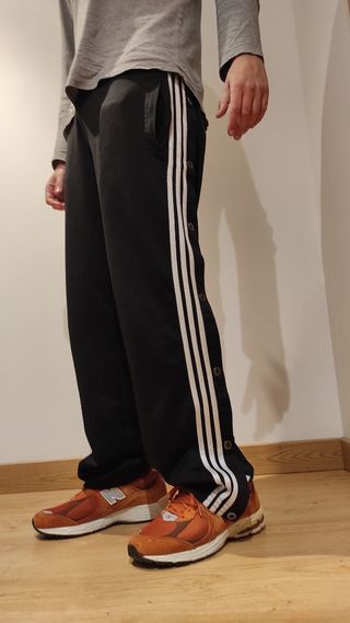 Pantalón de chándal Adidas botones 2000 y2k
