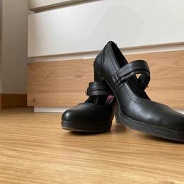 ZAPATOS DE SRA. NEGROS