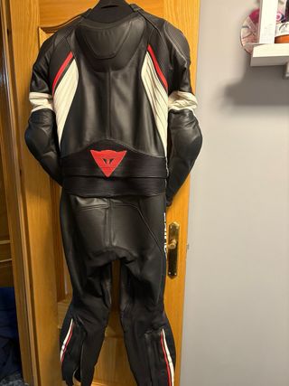 MONO 2 PIEZAS DAINESSE AVRO D2