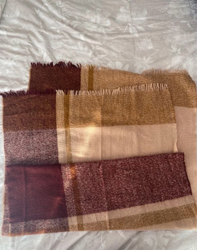 Bufanda Stradivarius