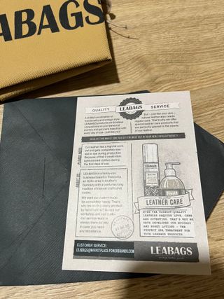 Bolso bandolera de piel auténtica. Leabags.