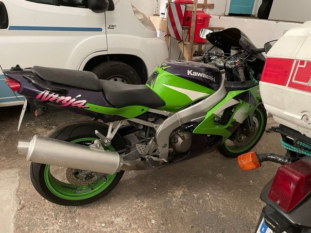 Kawasaki zx6r 1998